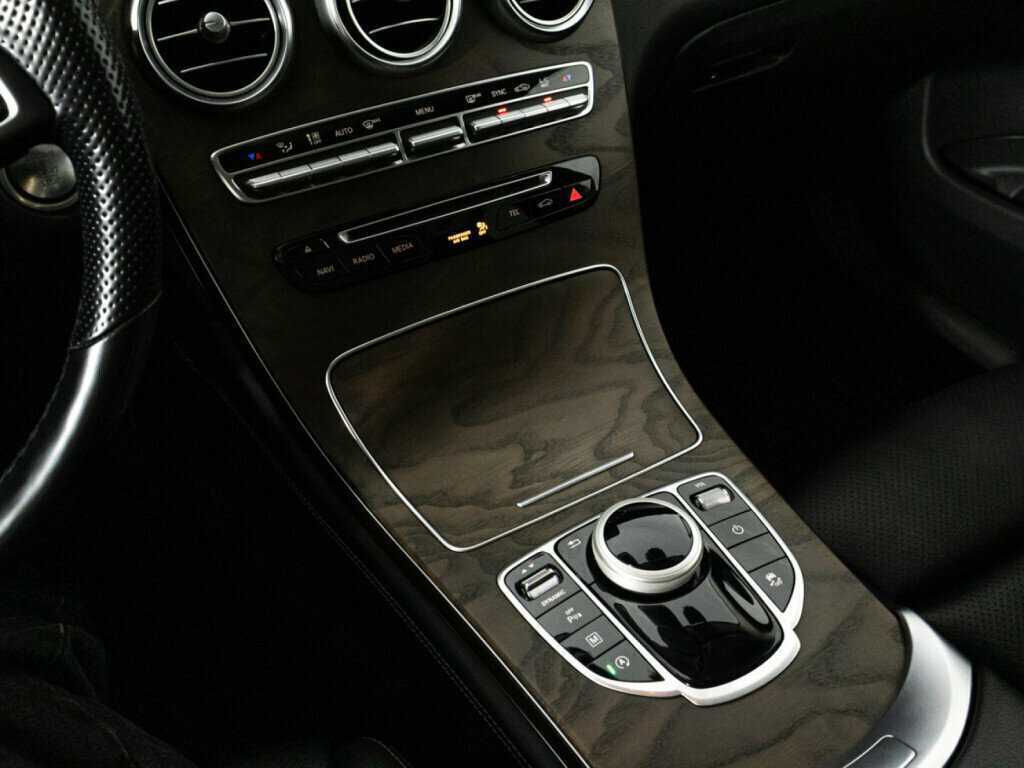 Купить Mercedes-Benz GLC с пробегом. Фото: #19