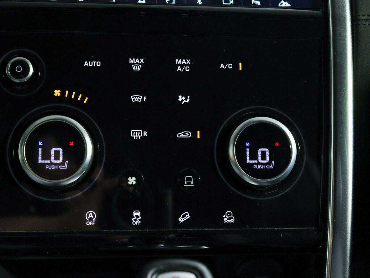 Купить Land Rover Discovery Sport с пробегом. Фото: #17