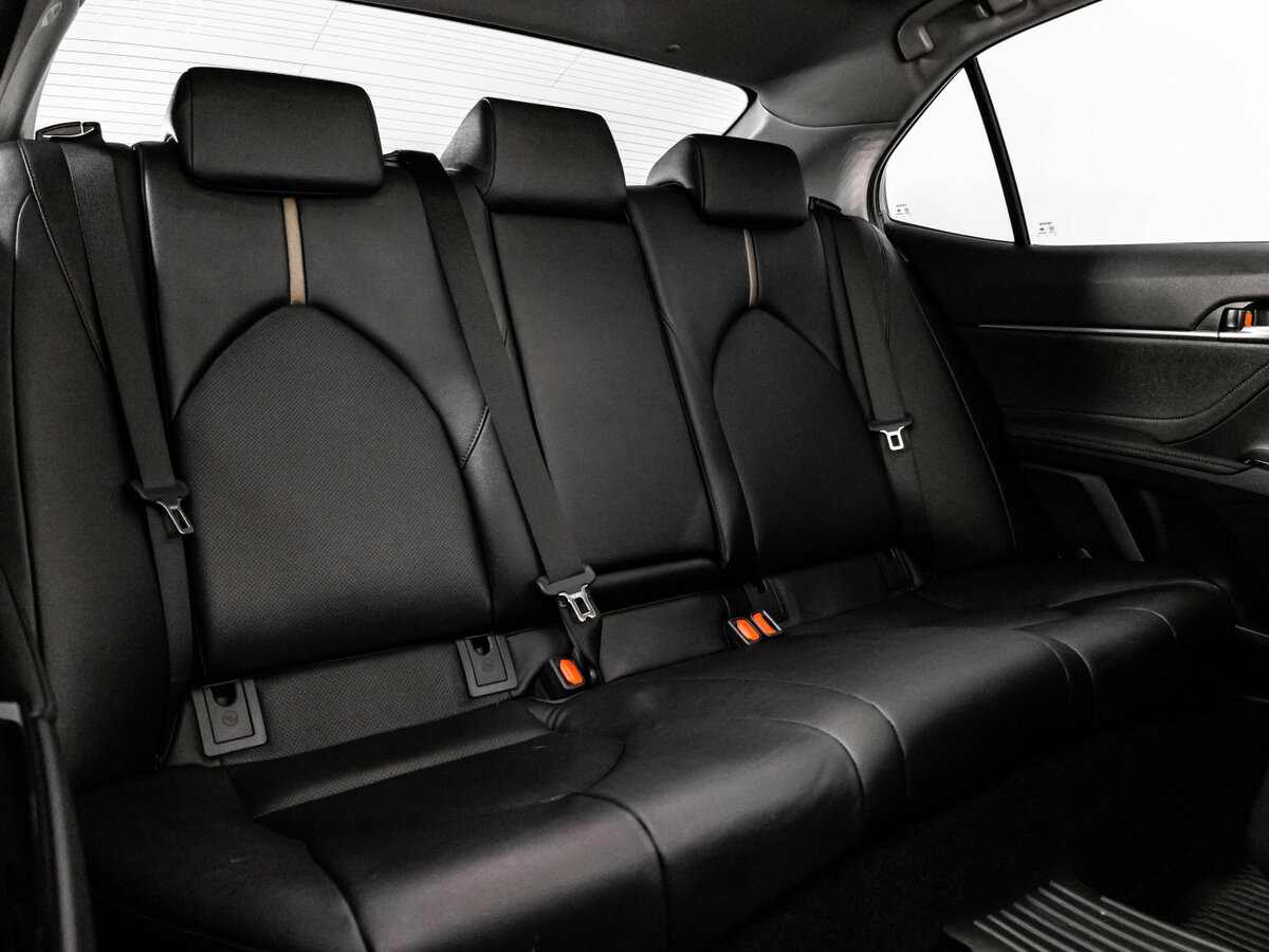 Купить Toyota Camry с пробегом. Фото: #22