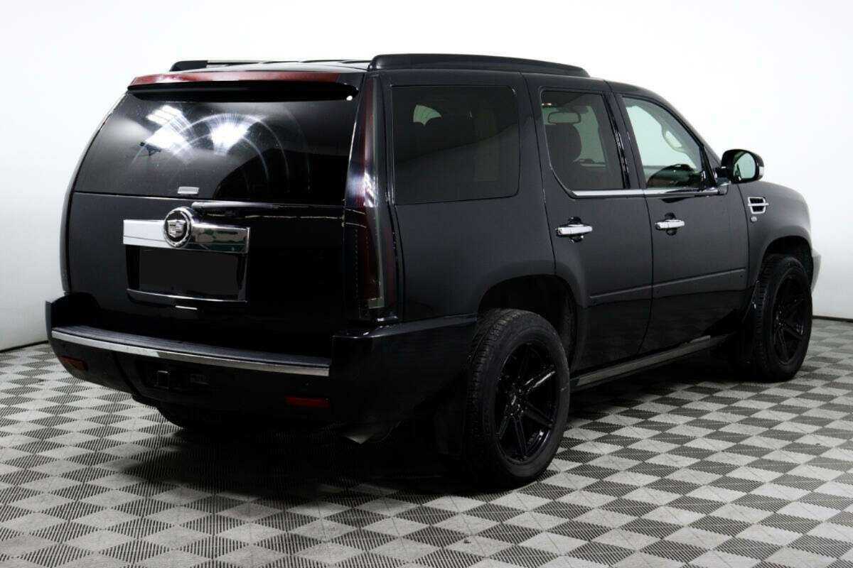 Купить Cadillac Escalade с пробегом. Фото: #4