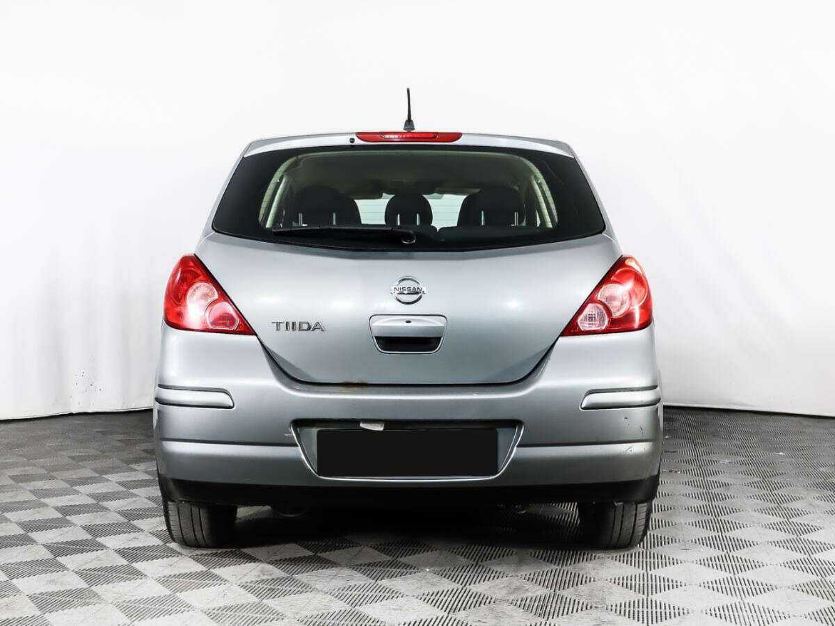 Купить Nissan Tiida с пробегом. Фото: #4