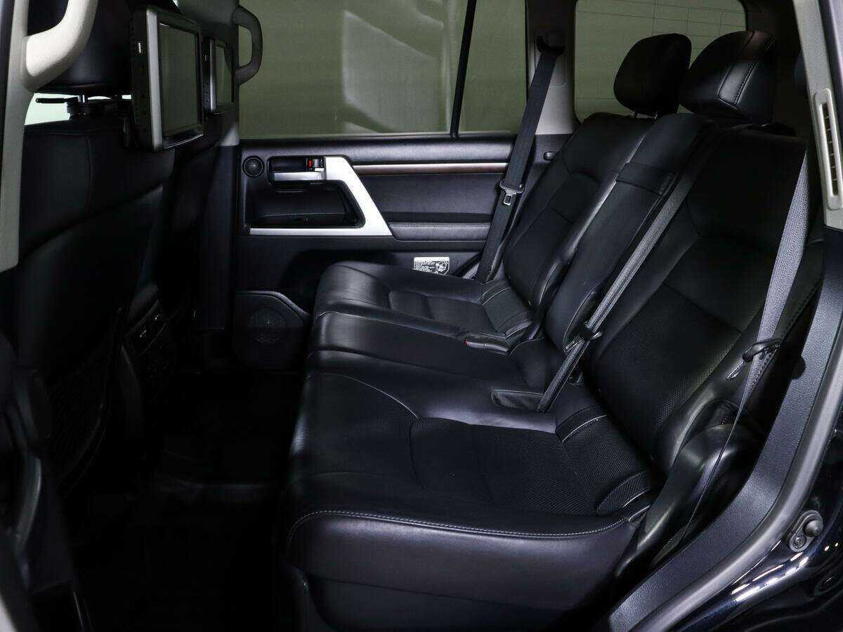Купить Toyota Land Cruiser с пробегом. Фото: #6