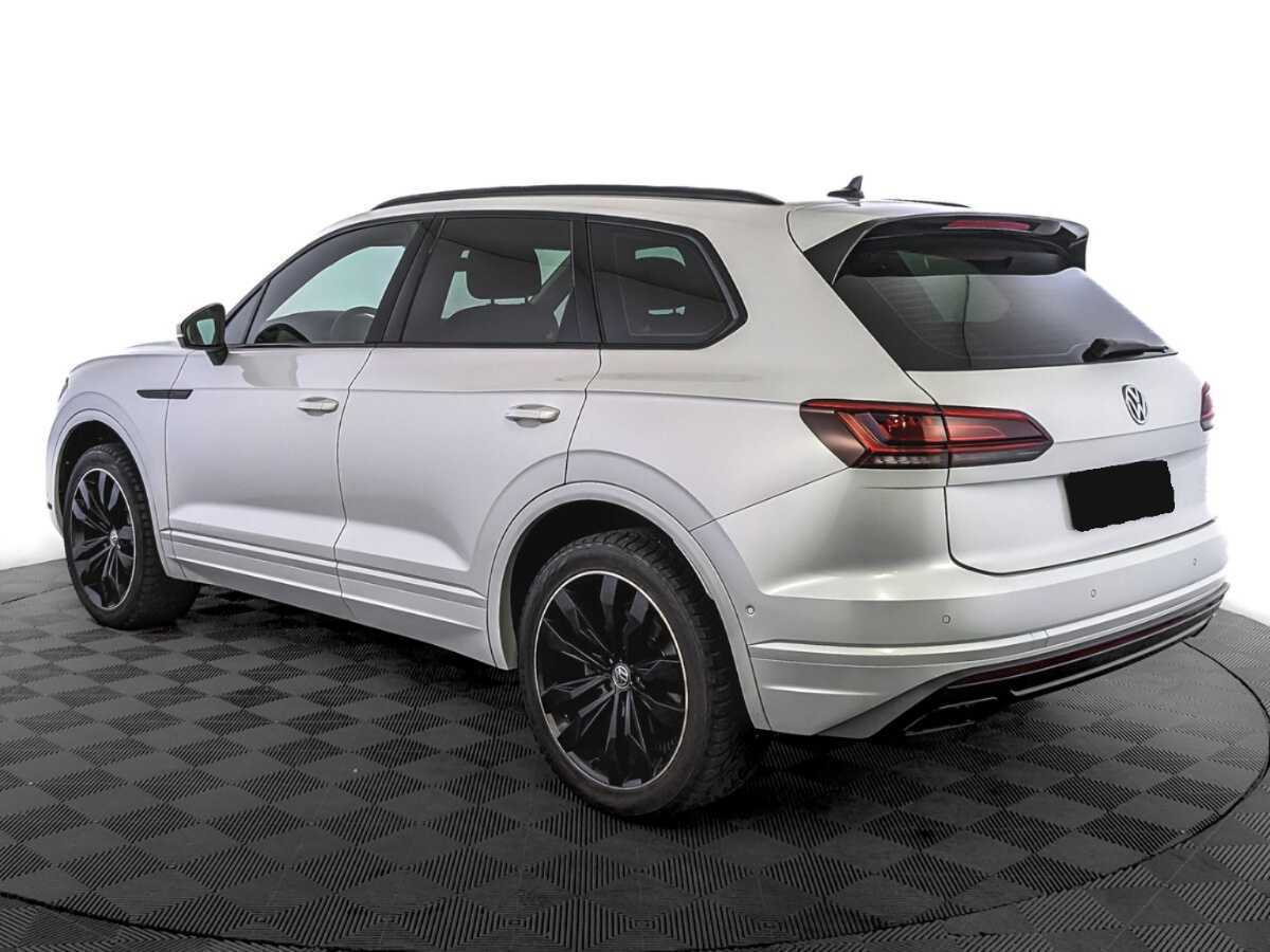 Купить Volkswagen Touareg с пробегом. Фото: #6
