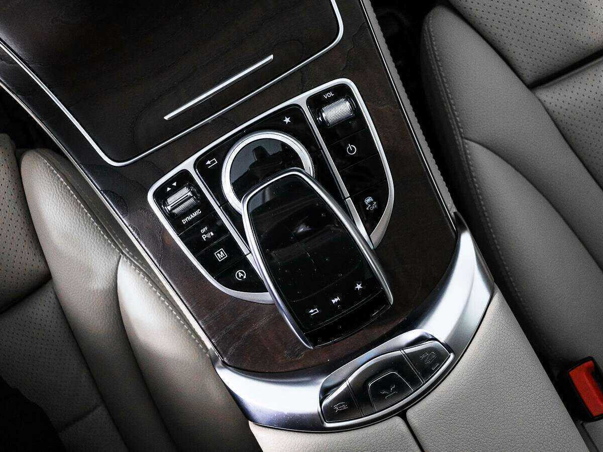Купить Mercedes-Benz GLC с пробегом. Фото: #10