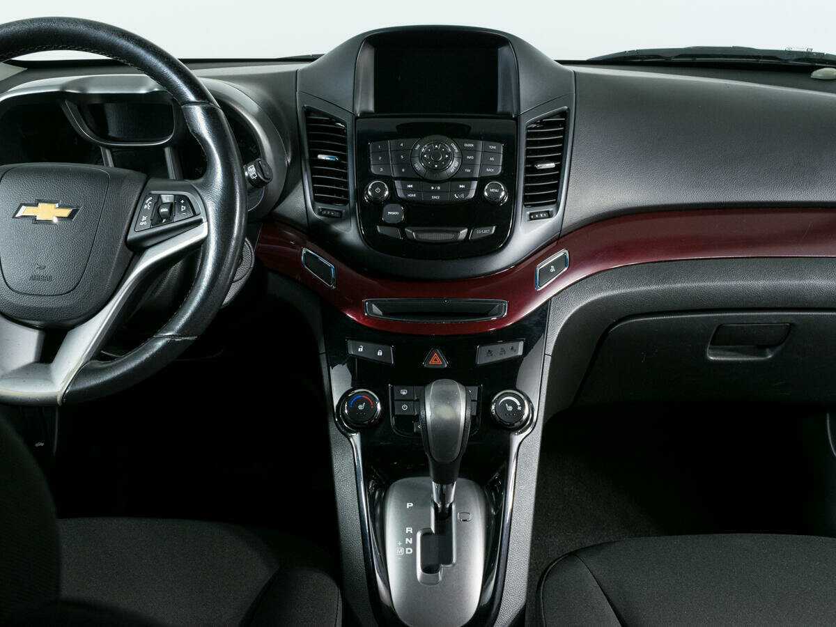 Купить Chevrolet Orlando с пробегом. Фото: #9