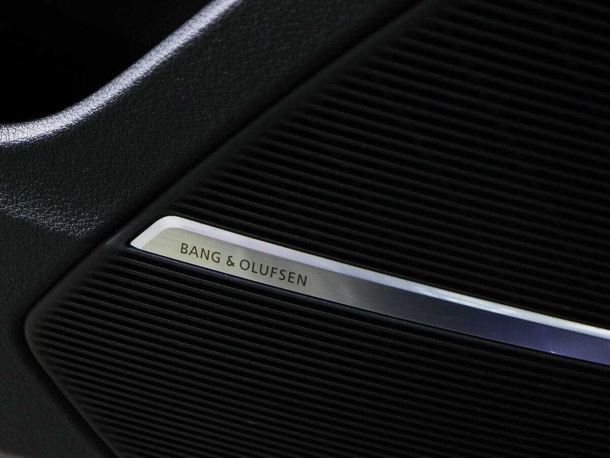 Купить Audi Q8 с пробегом. Фото: #25
