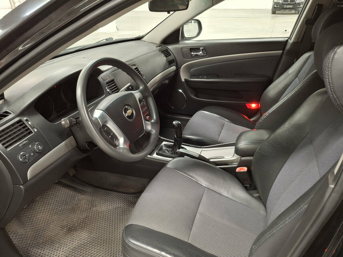 Купить Chevrolet Epica с пробегом. Фото: #15