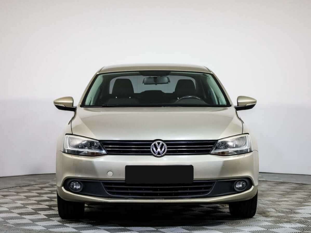 Купить Volkswagen Jetta с пробегом. Посмотреть фото
