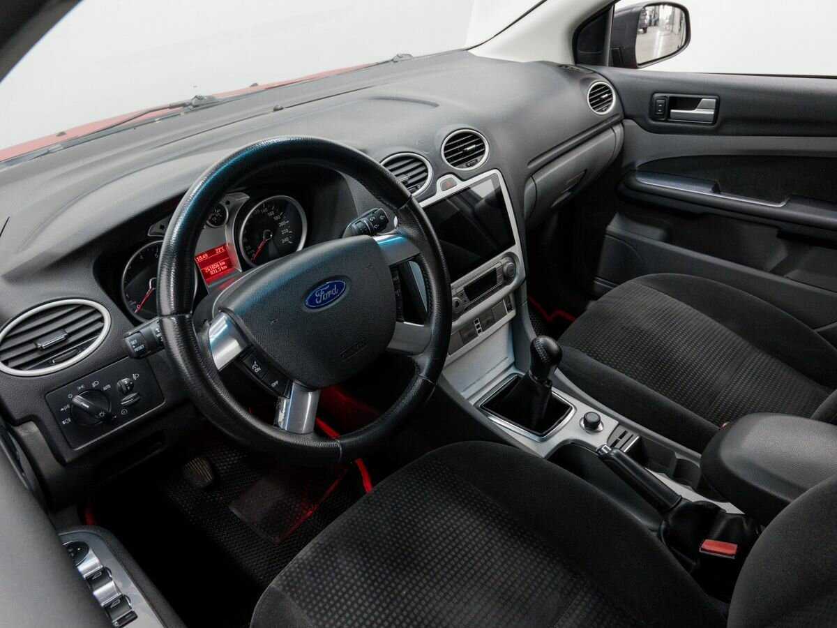 Купить Ford Focus с пробегом. Фото: #12