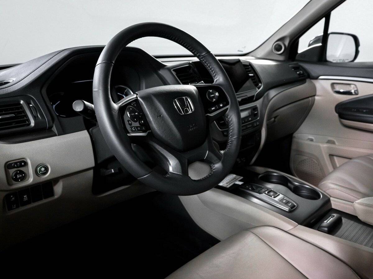 Купить Honda Pilot с пробегом. Фото: #13