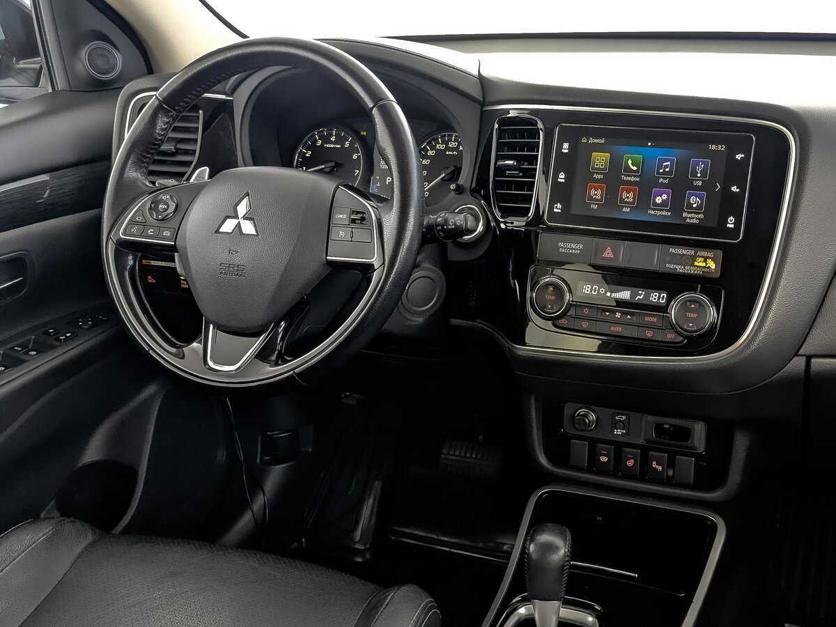 Купить Mitsubishi Outlander с пробегом. Фото: #15