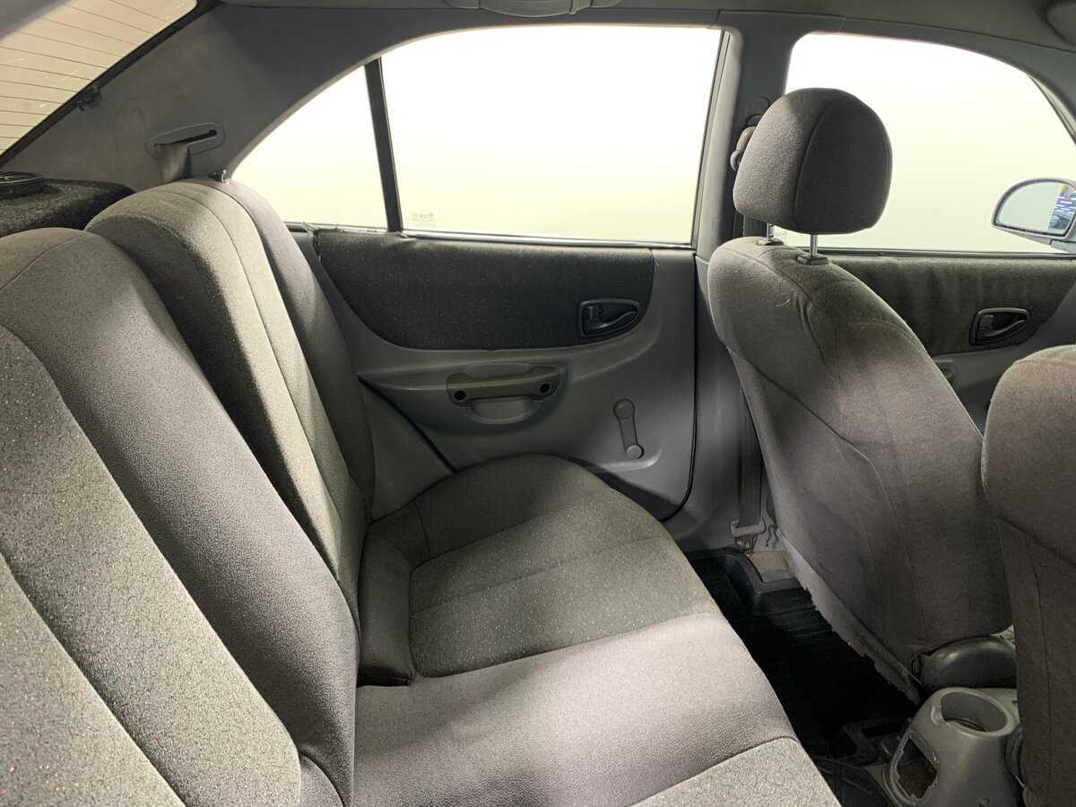Купить Hyundai Accent с пробегом. Фото: #17
