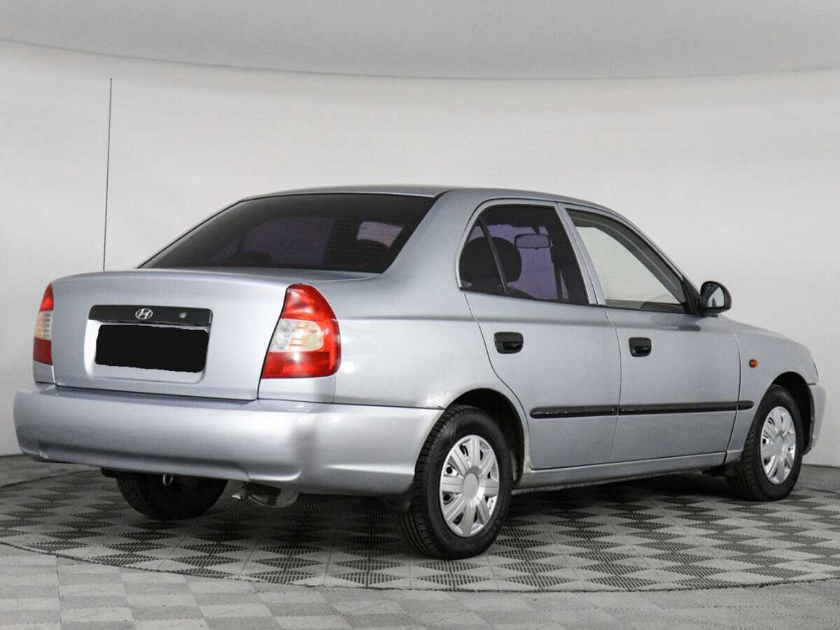 Купить Hyundai Accent с пробегом. Фото: #2