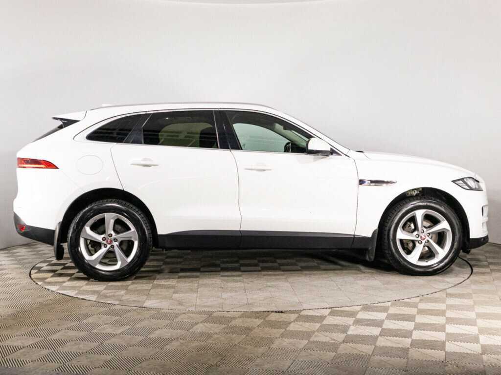 Купить Jaguar F-Pace с пробегом. Фото: #3