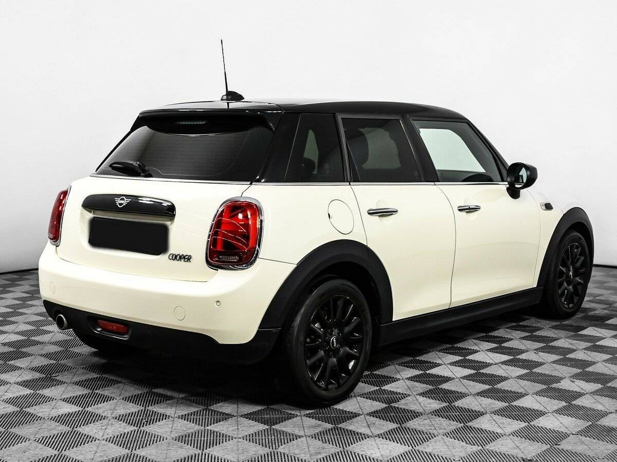 Купить Mini Hatch с пробегом. Фото: #4