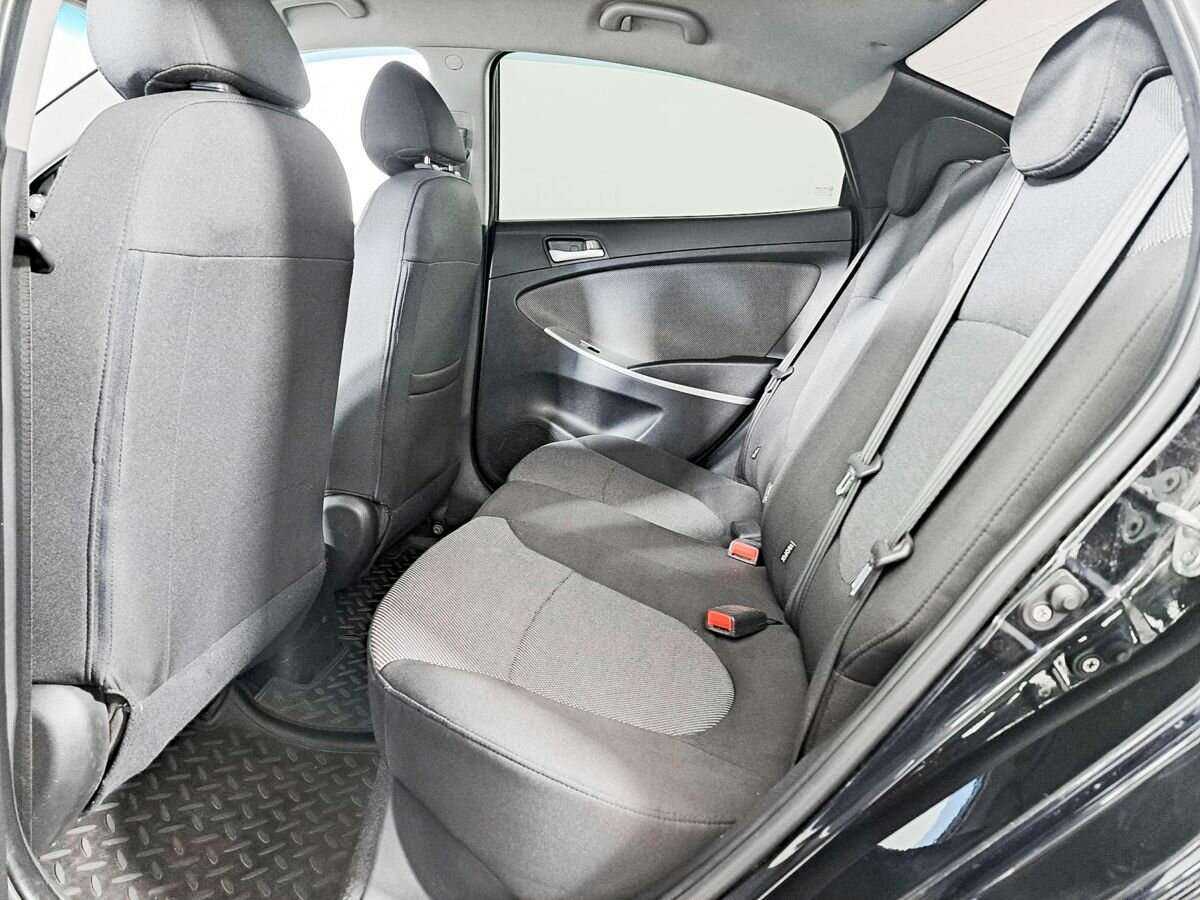 Купить Hyundai Solaris с пробегом. Фото: #9