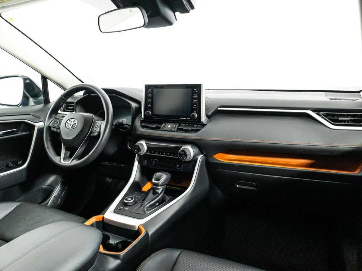 Купить Toyota RAV4 с пробегом. Фото: #8