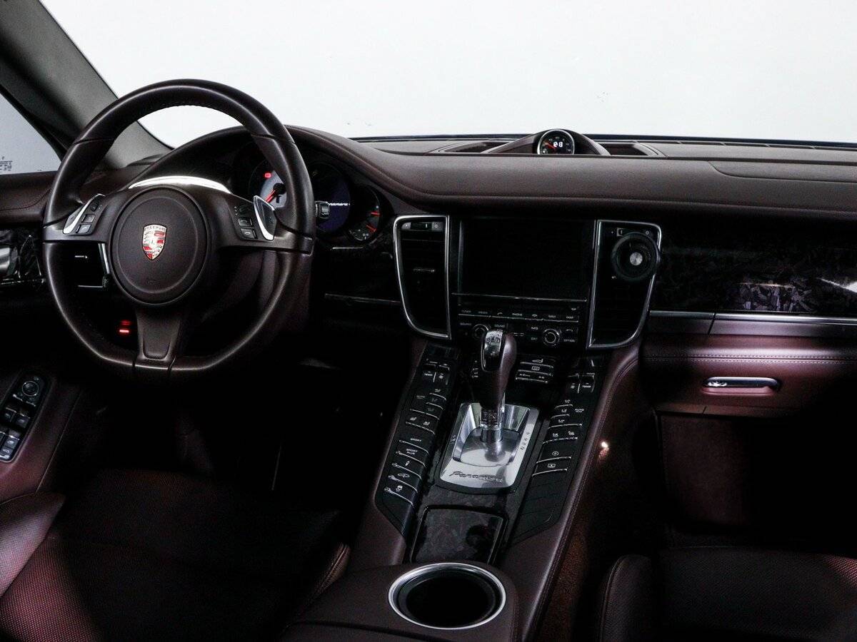 Купить Porsche Panamera с пробегом. Фото: #11