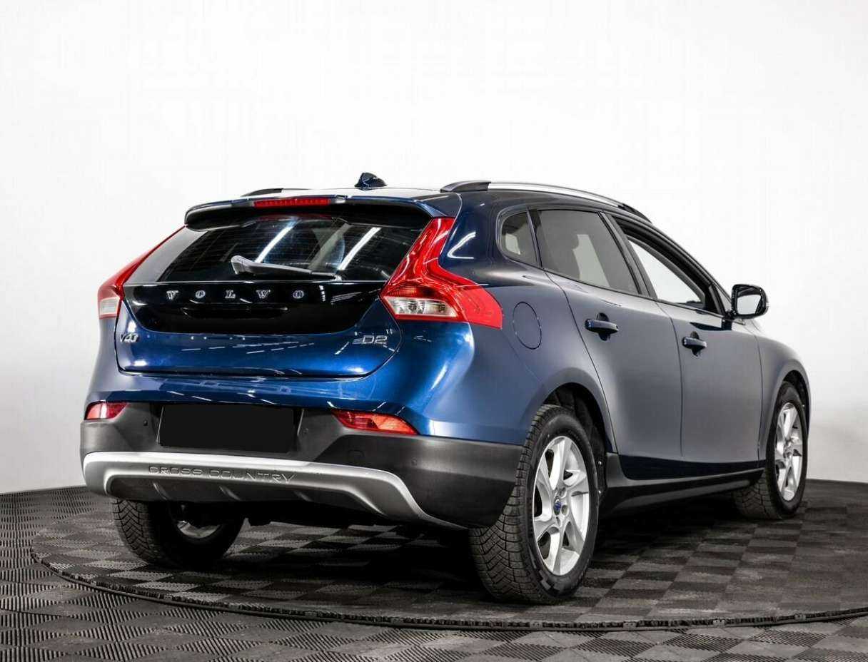 Купить Volvo V40 Cross Country с пробегом. Фото: #5