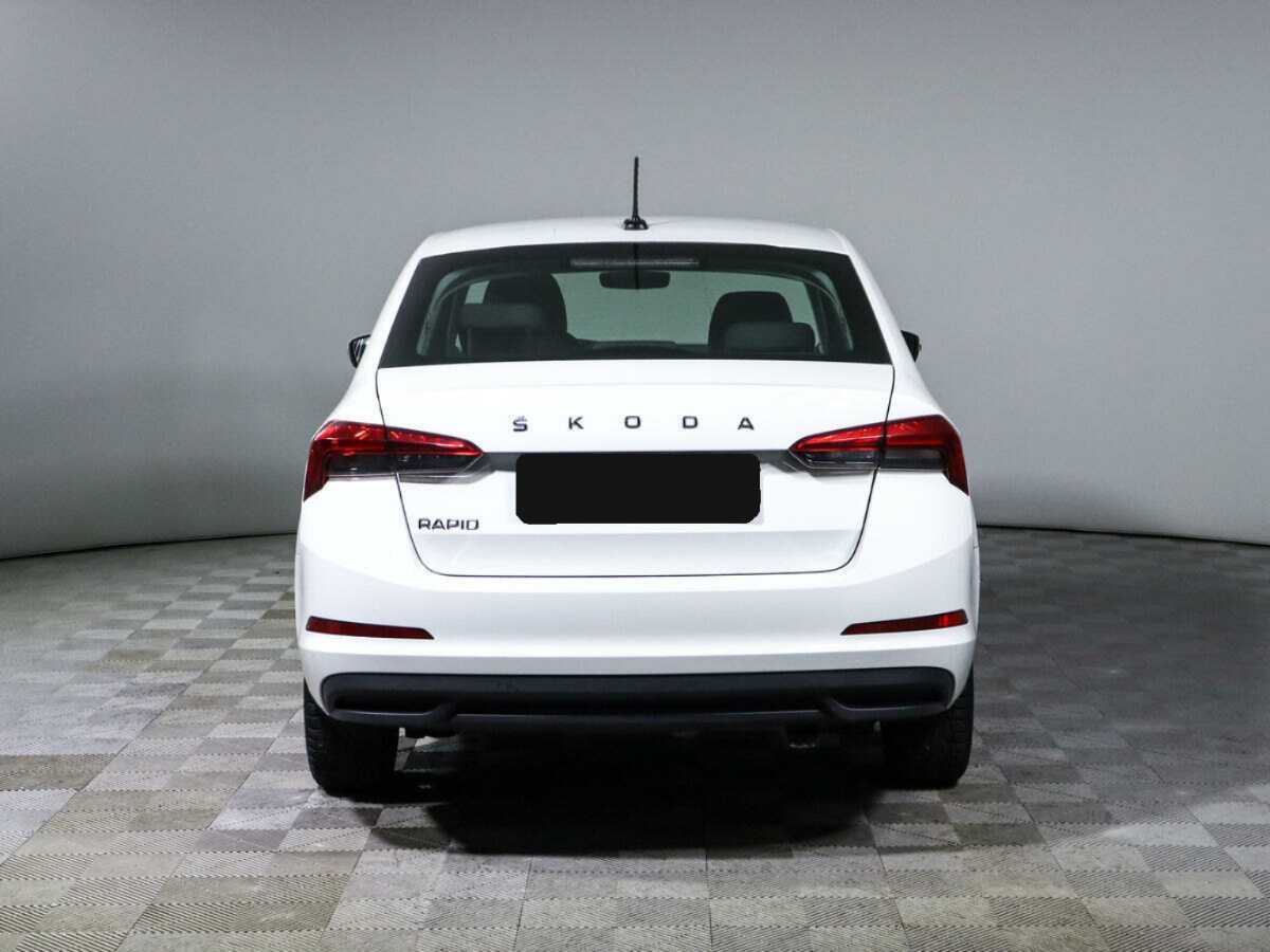 Купить Skoda Rapid с пробегом. Фото: #4