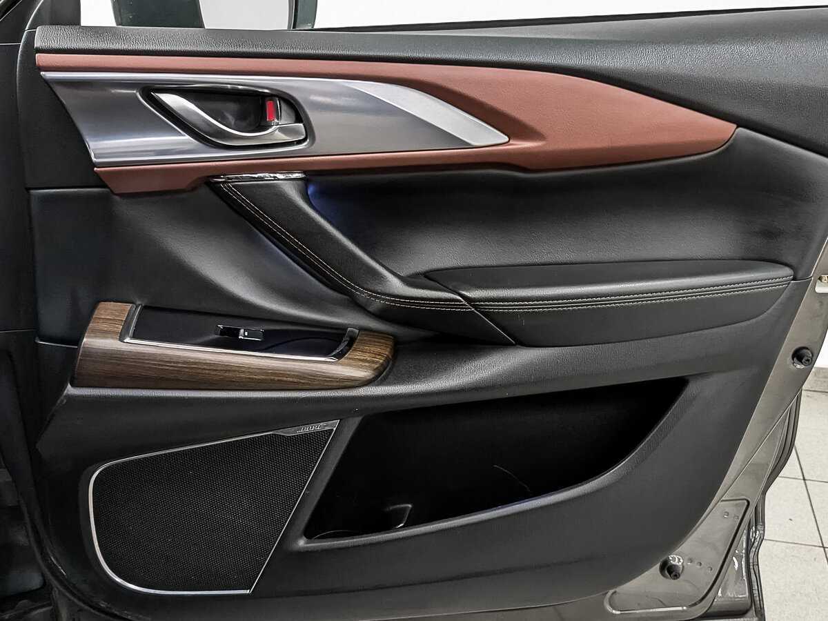 Купить Mazda CX-9 с пробегом. Фото: #23