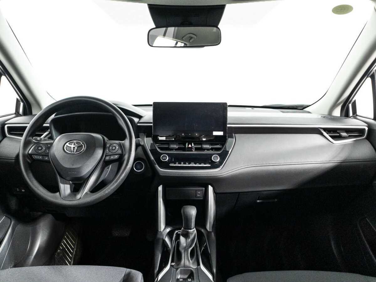 Купить Toyota Corolla Cross с пробегом. Фото: #12