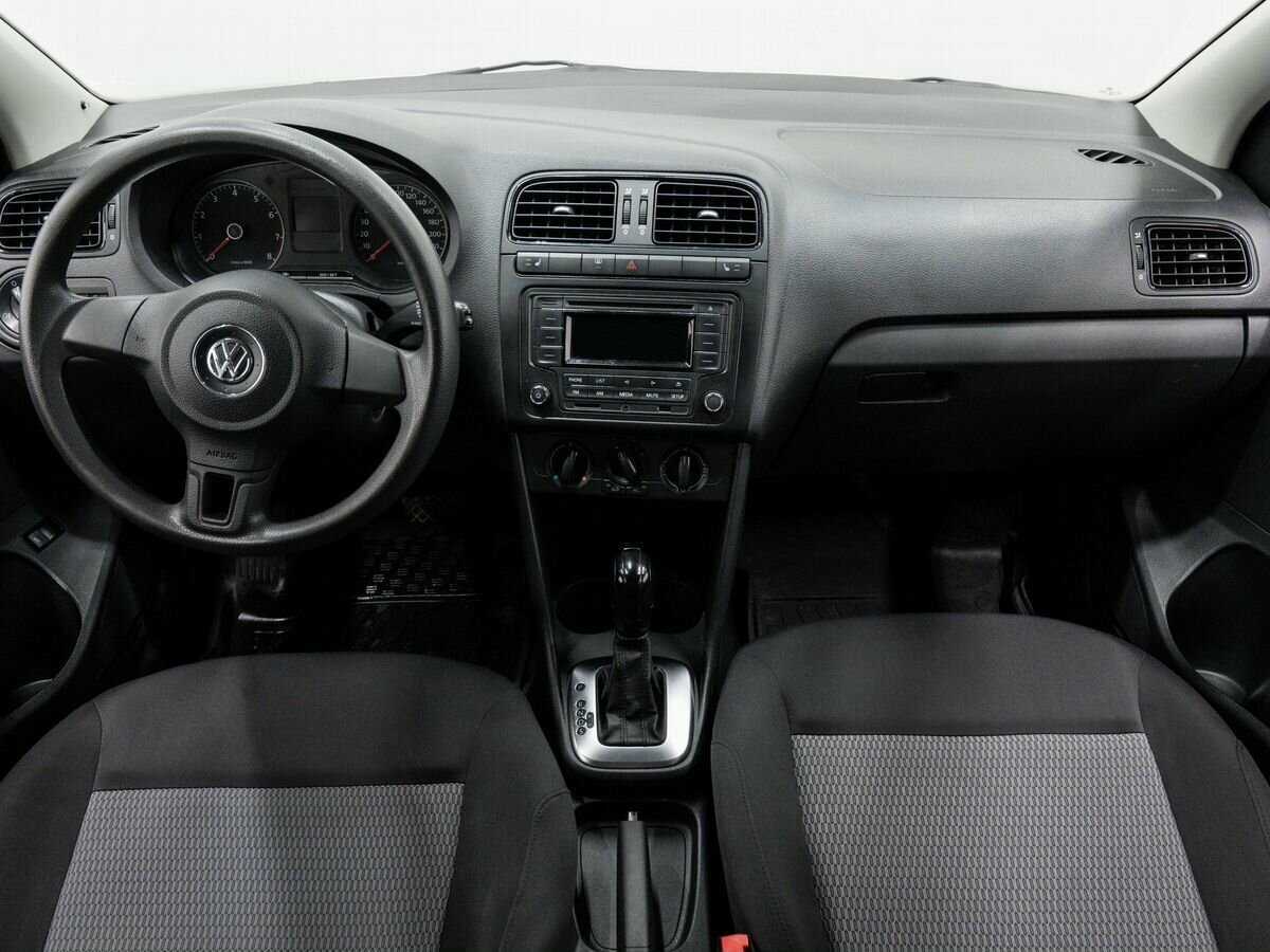 Купить Volkswagen Polo с пробегом. Фото: #9