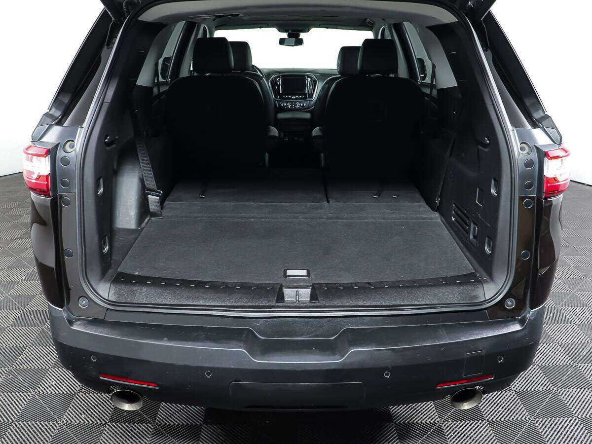 Купить Chevrolet Traverse с пробегом. Фото: #3