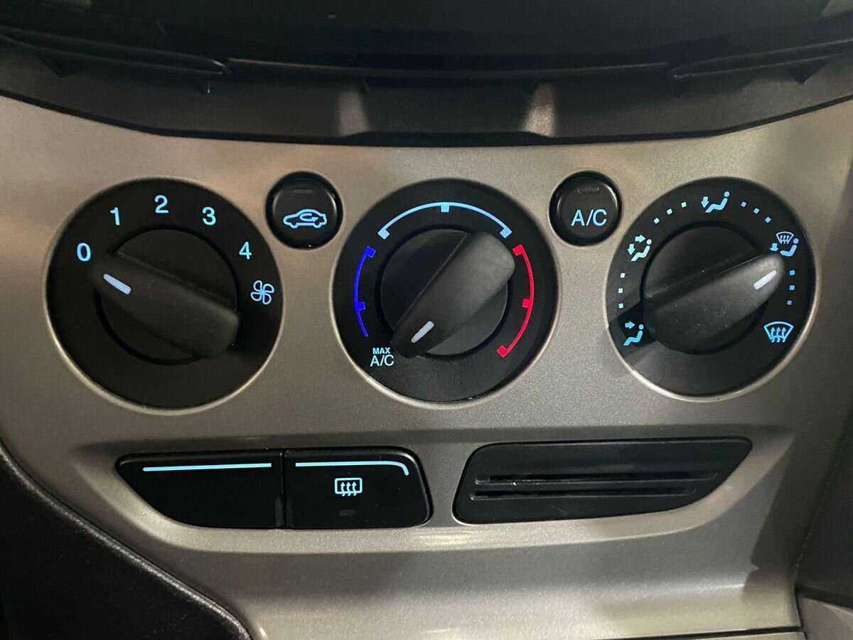 Купить Ford Focus с пробегом. Фото: #14