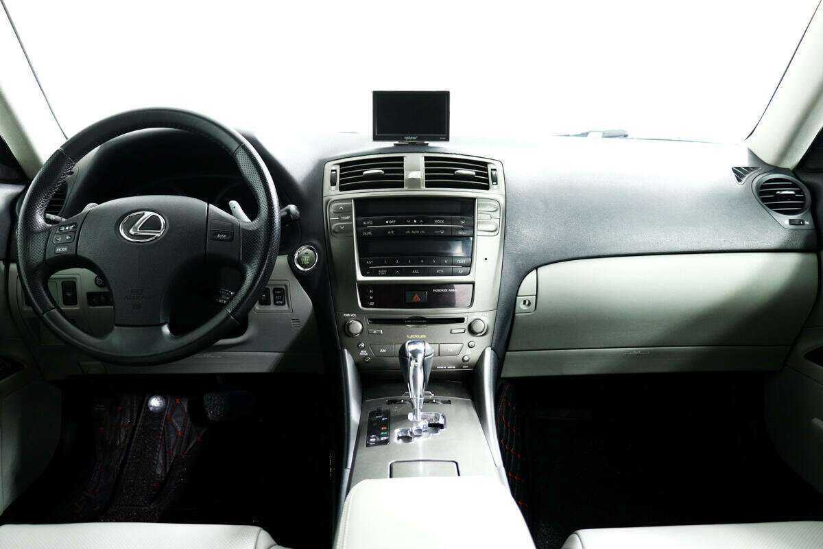 Купить Lexus IS с пробегом. Фото: #10