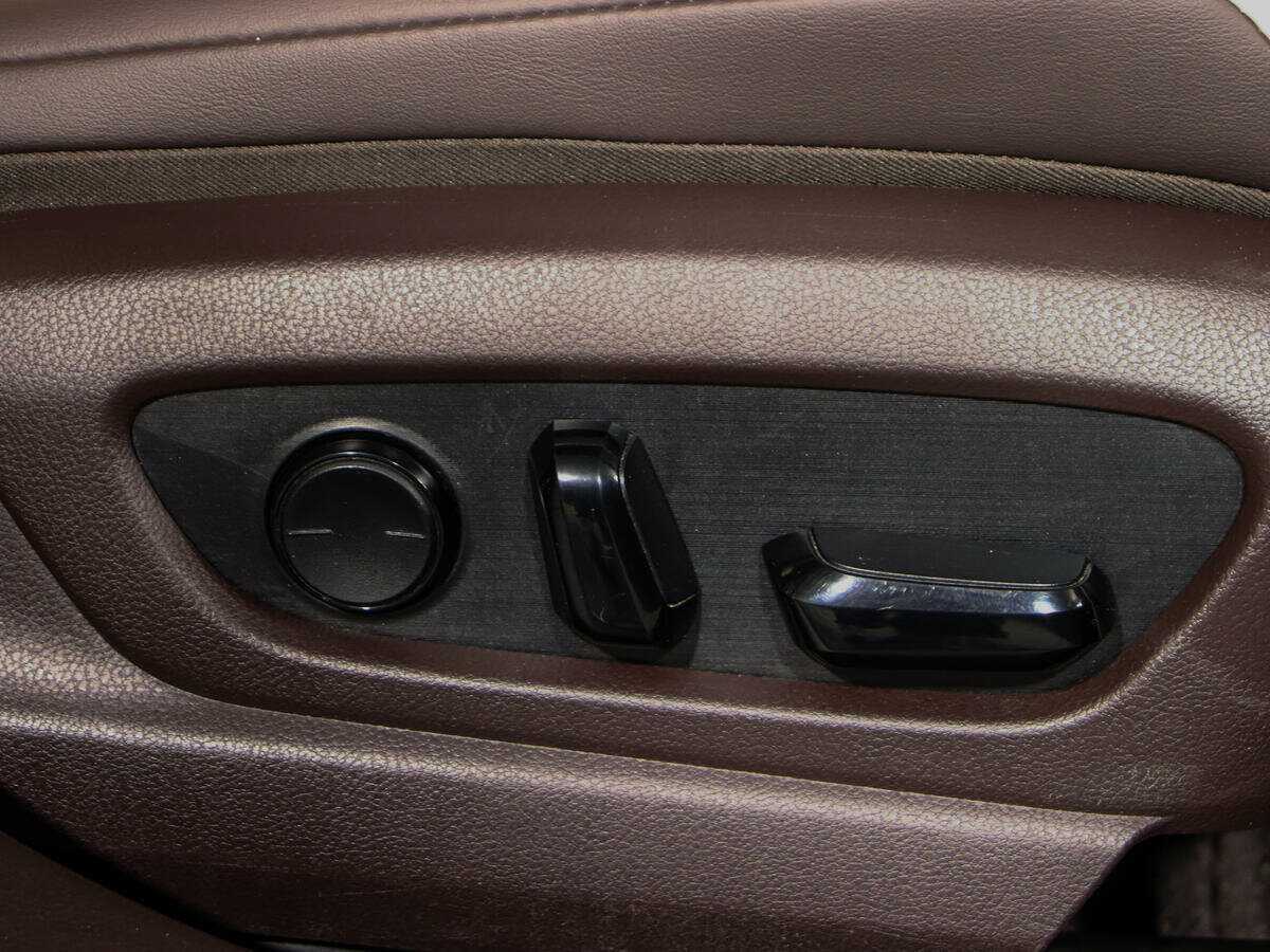 Купить Lexus ES с пробегом. Фото: #15