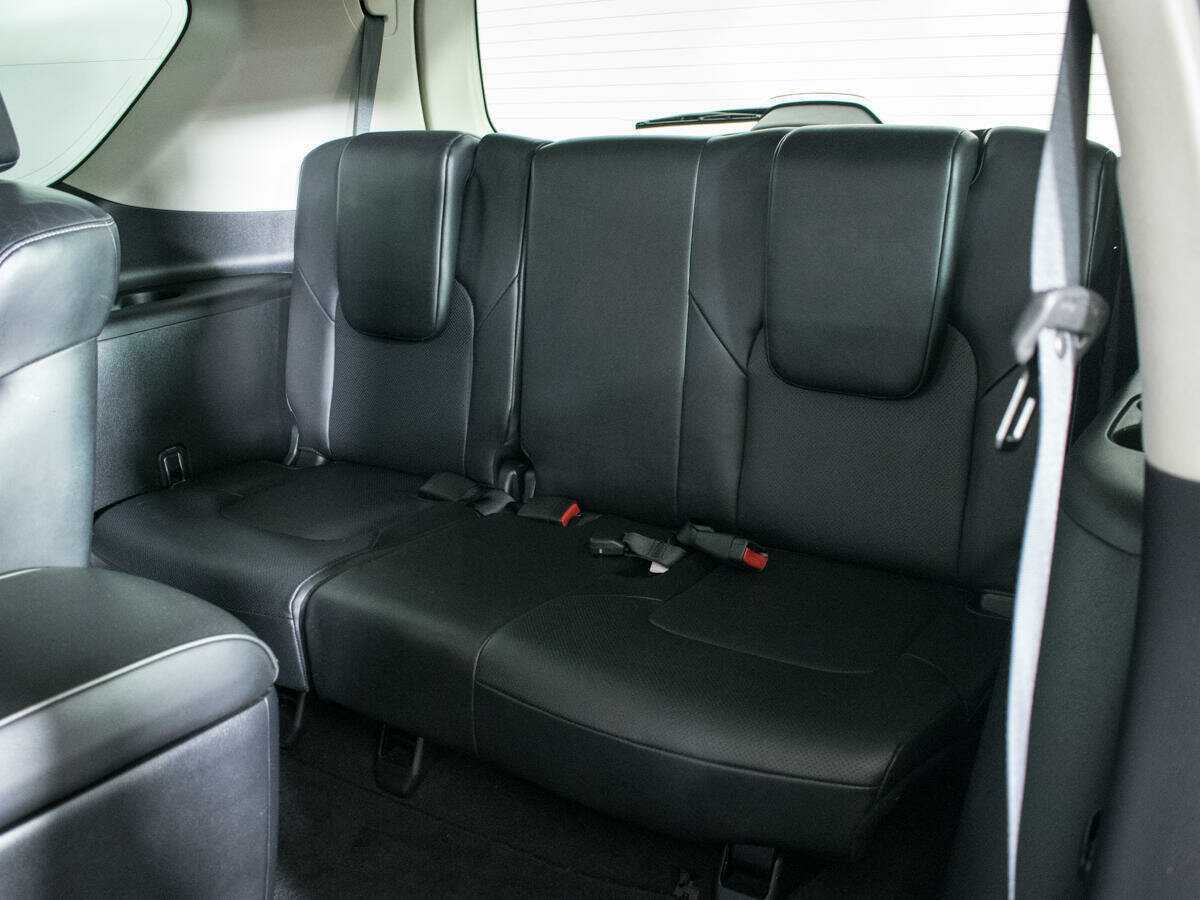 Купить Infiniti QX80 с пробегом. Фото: #11