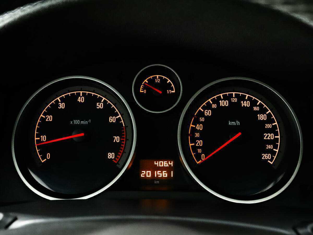 Купить Opel Astra с пробегом. Фото: #10