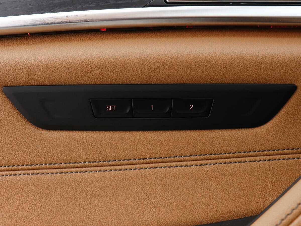 Купить BMW 5 серии с пробегом. Фото: #22
