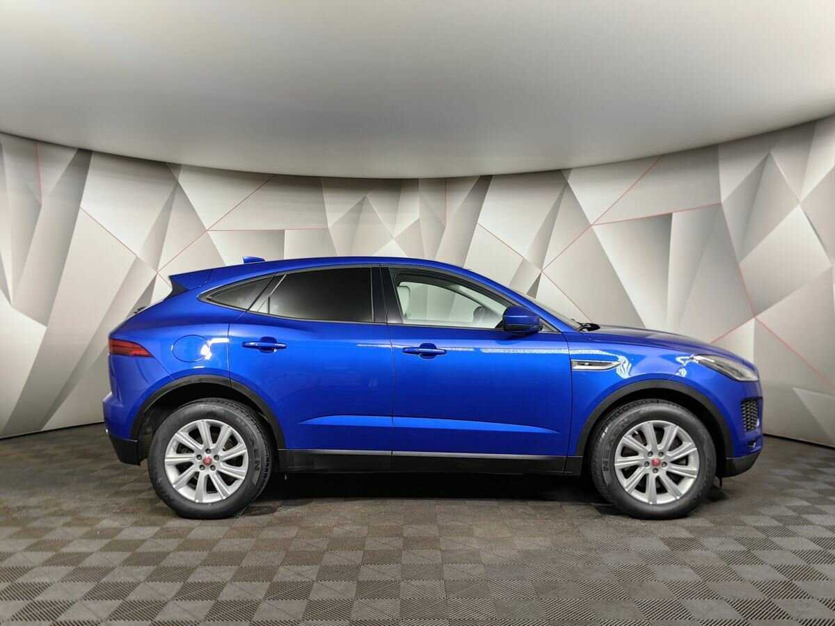 Купить Jaguar E-Pace с пробегом. Фото: #5