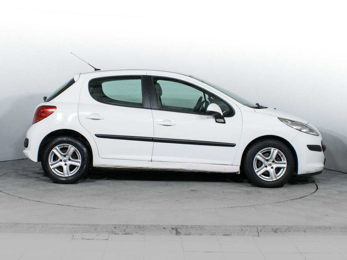 Купить Peugeot 207 с пробегом. Фото: #3