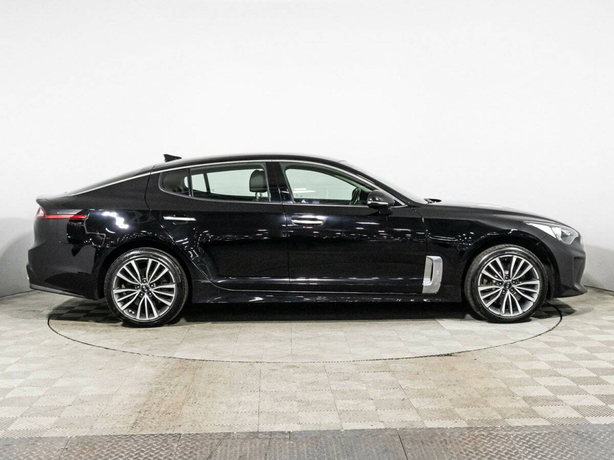 Купить Kia Stinger с пробегом. Фото: #3