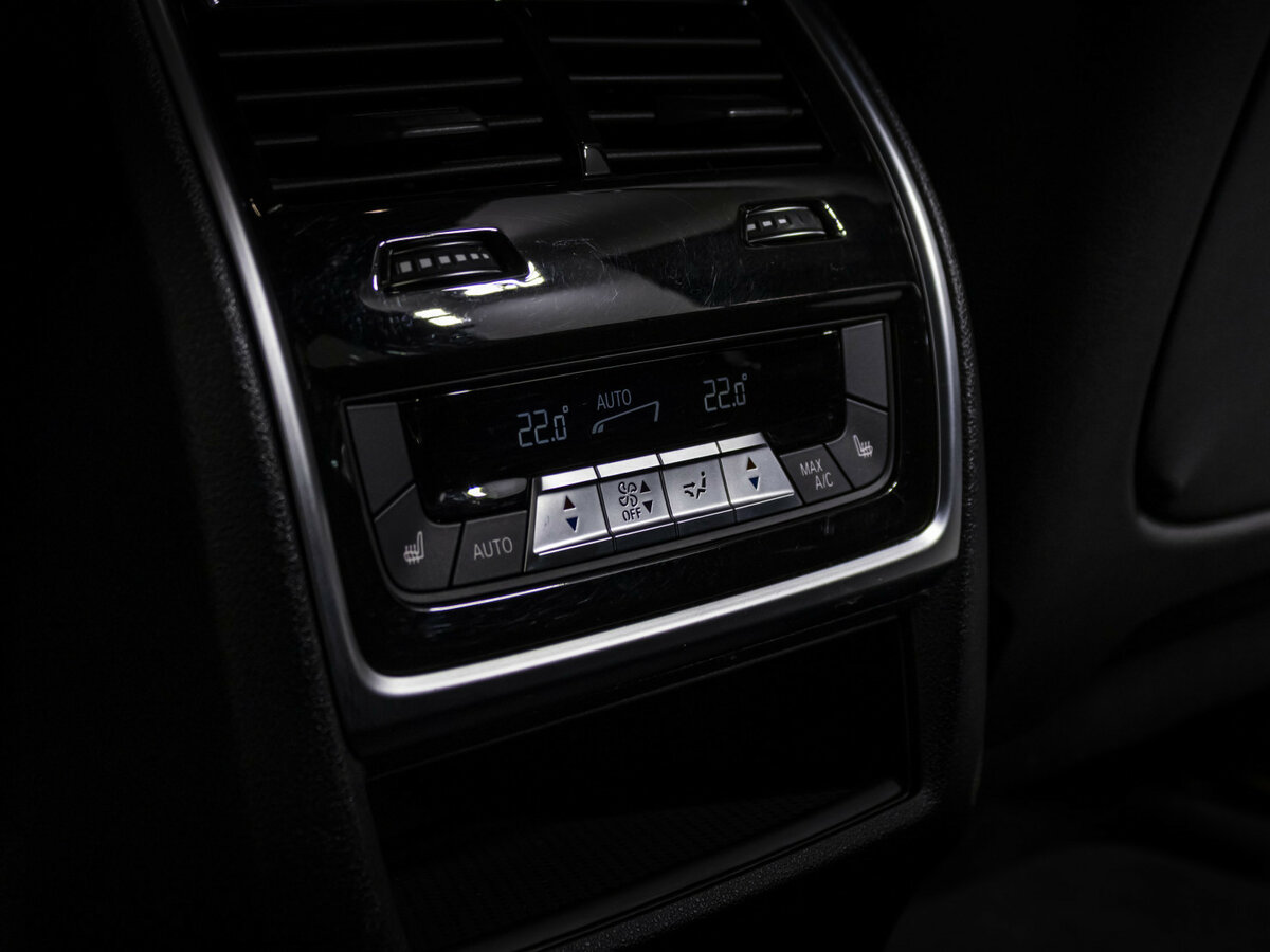 Купить BMW X7 с пробегом. Фото: #20