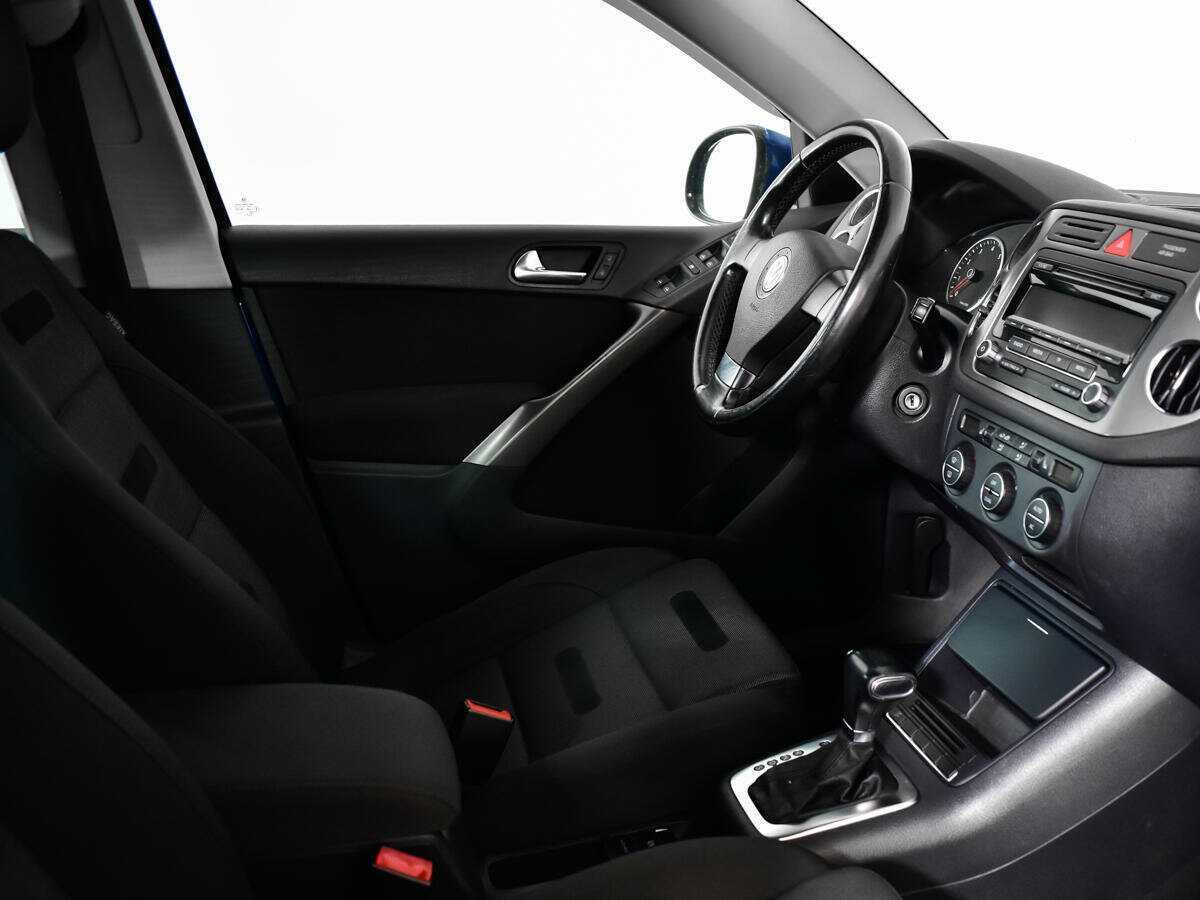Купить Volkswagen Tiguan с пробегом. Фото: #8