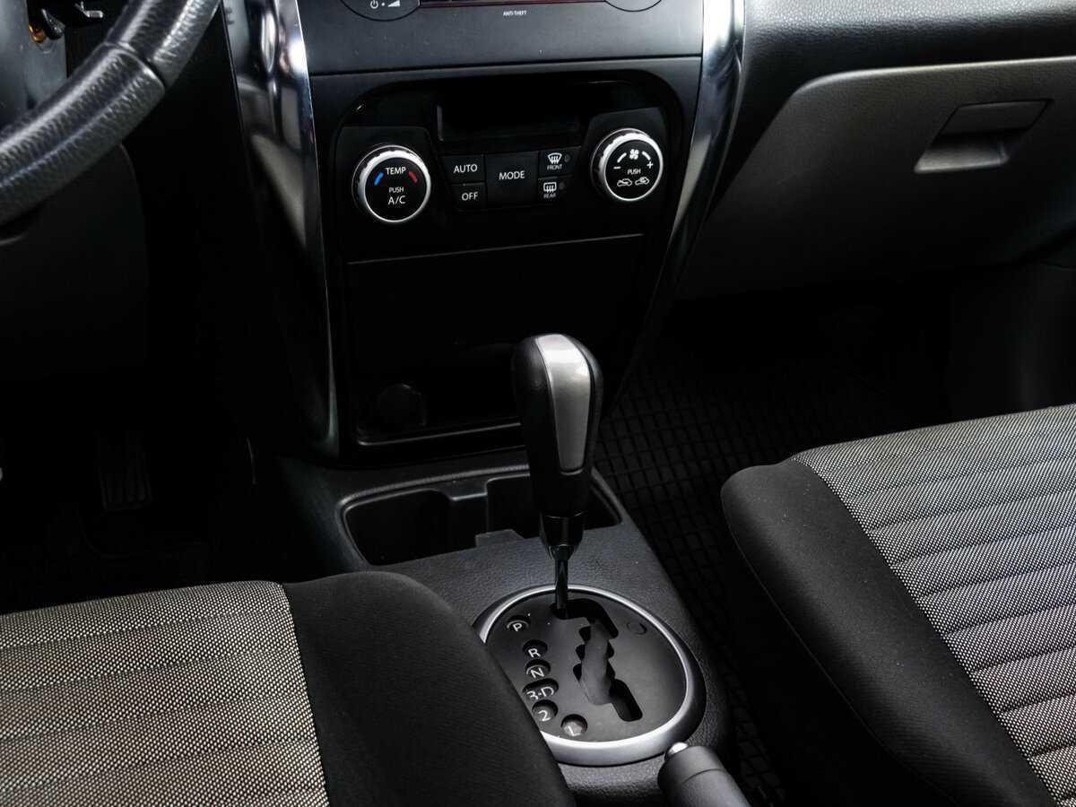 Купить Suzuki SX4 с пробегом. Фото: #10