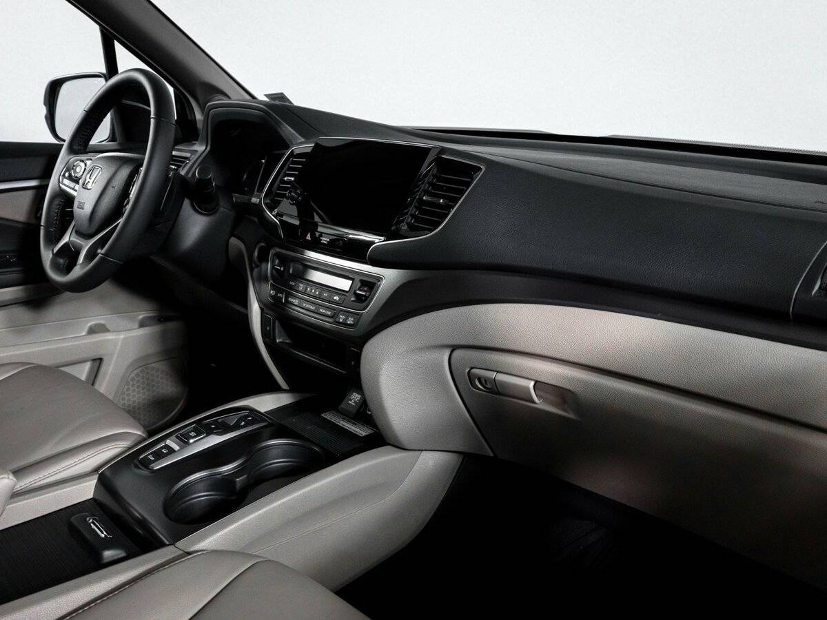 Купить Honda Pilot с пробегом. Фото: #8