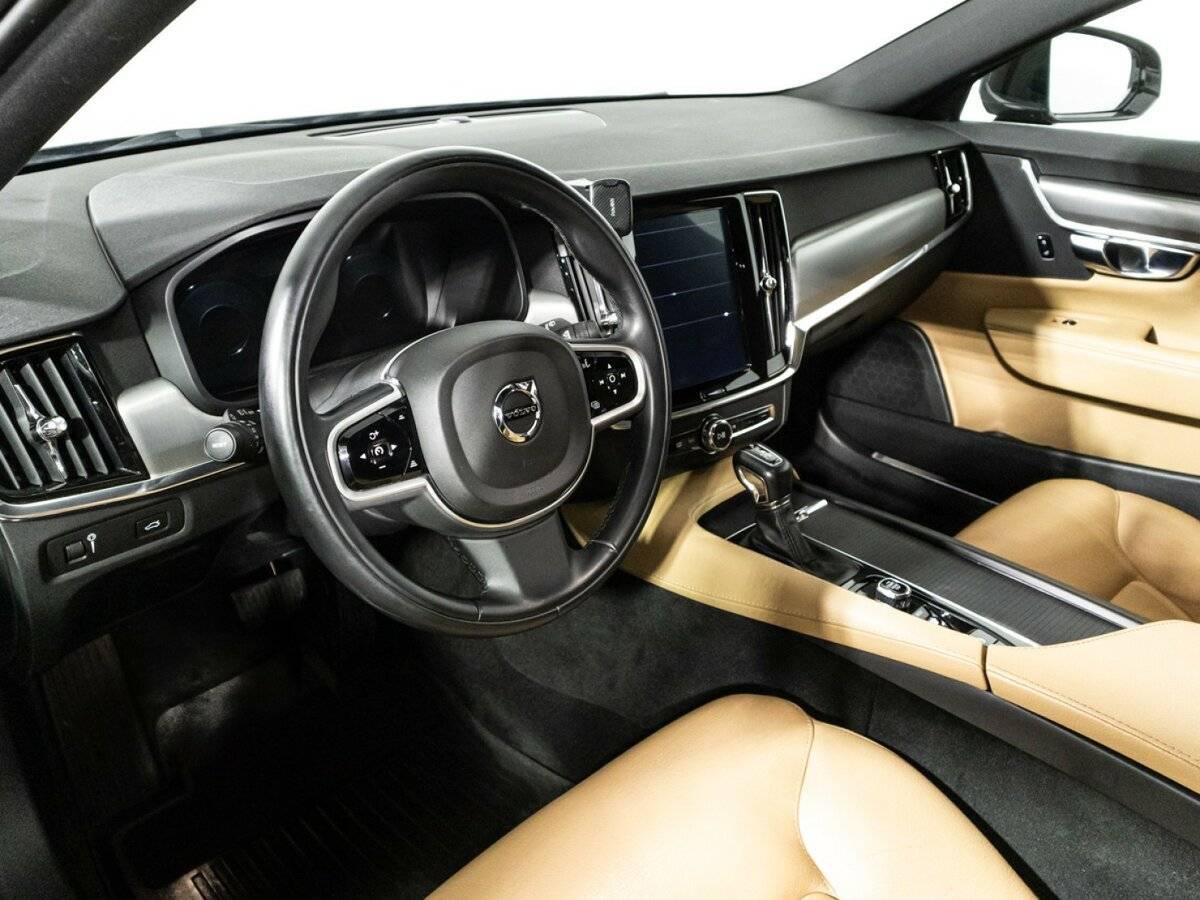 Купить Volvo V90 с пробегом. Фото: #10