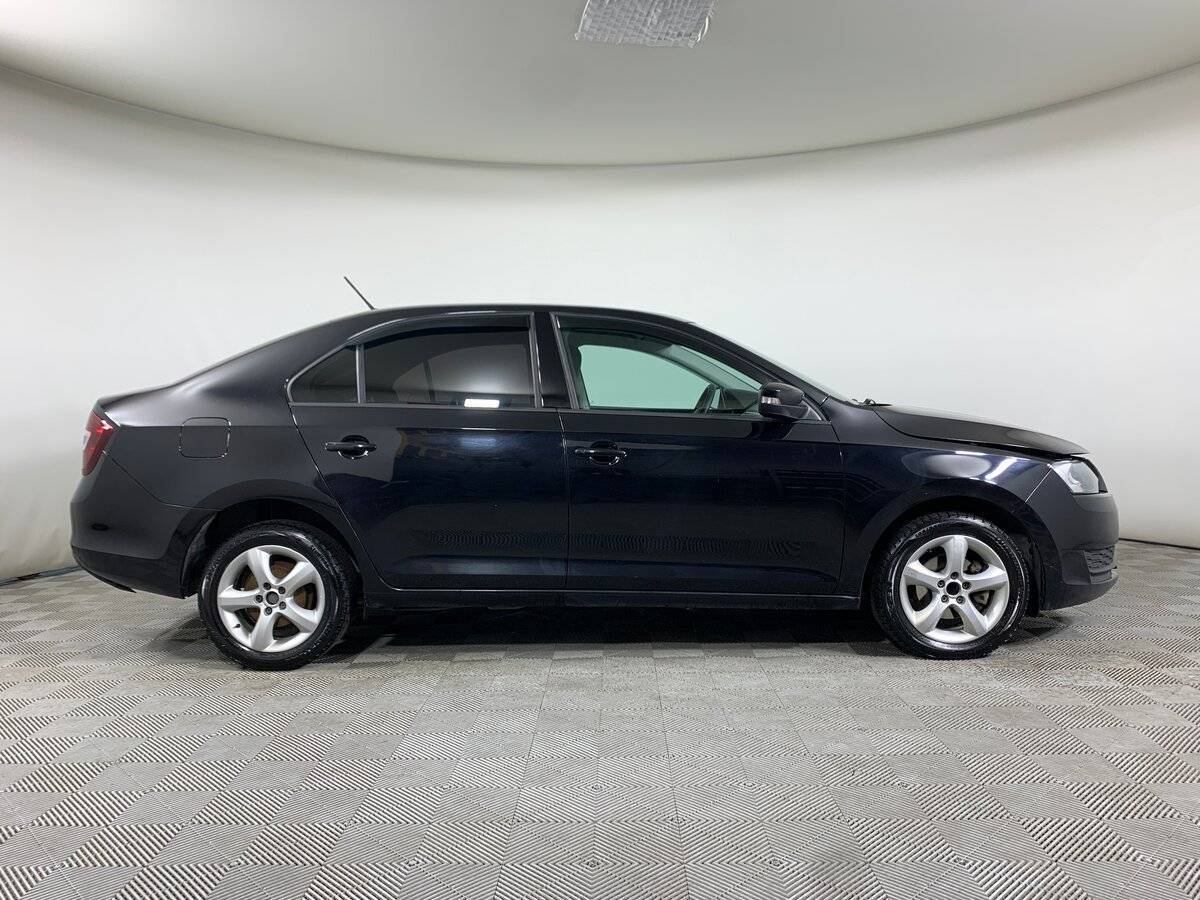 Купить Skoda Rapid с пробегом. Фото: #3