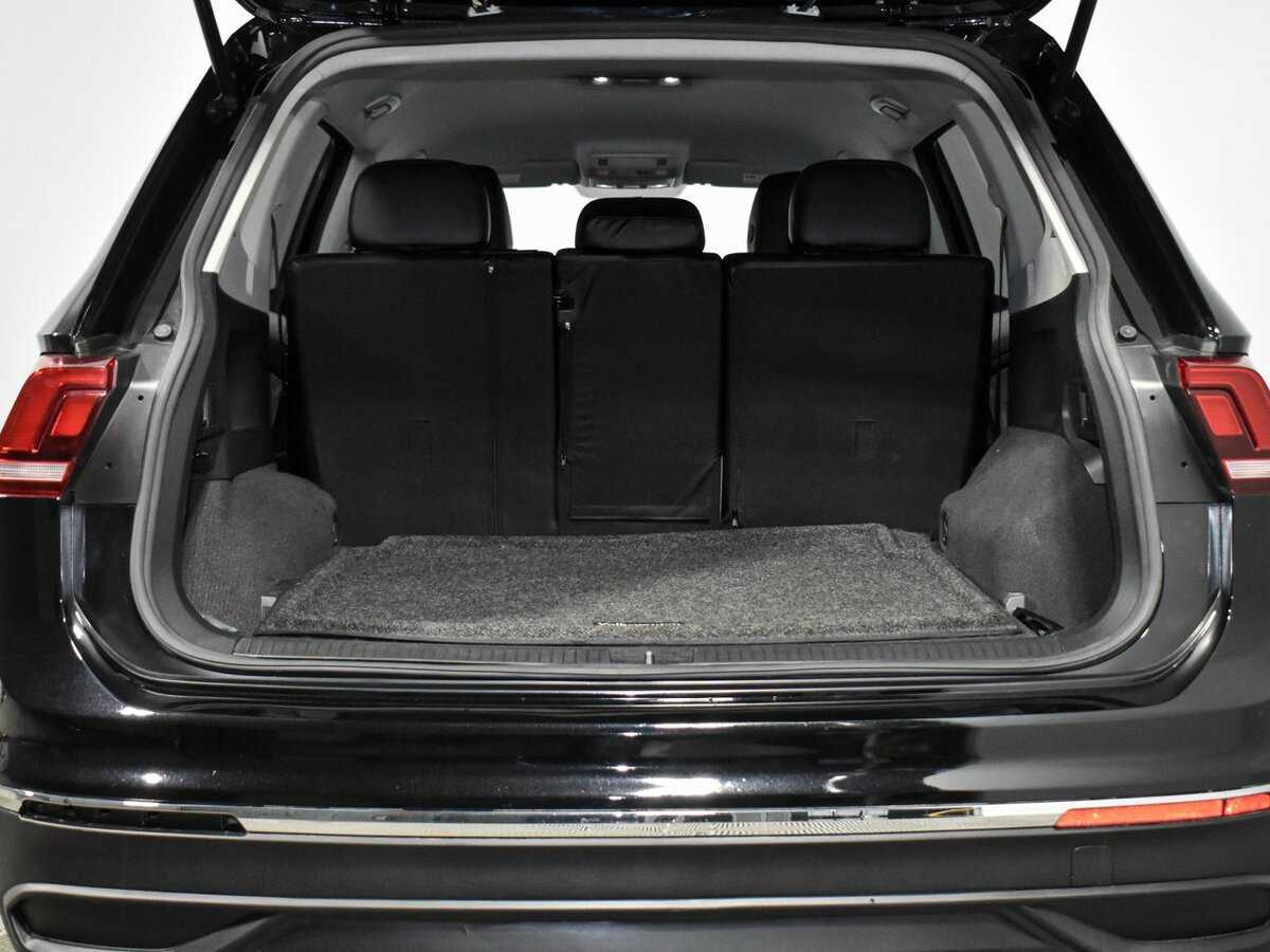 Купить Volkswagen Tiguan с пробегом. Фото: #19