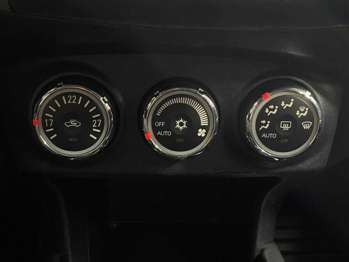 Купить Mitsubishi Outlander с пробегом. Фото: #14
