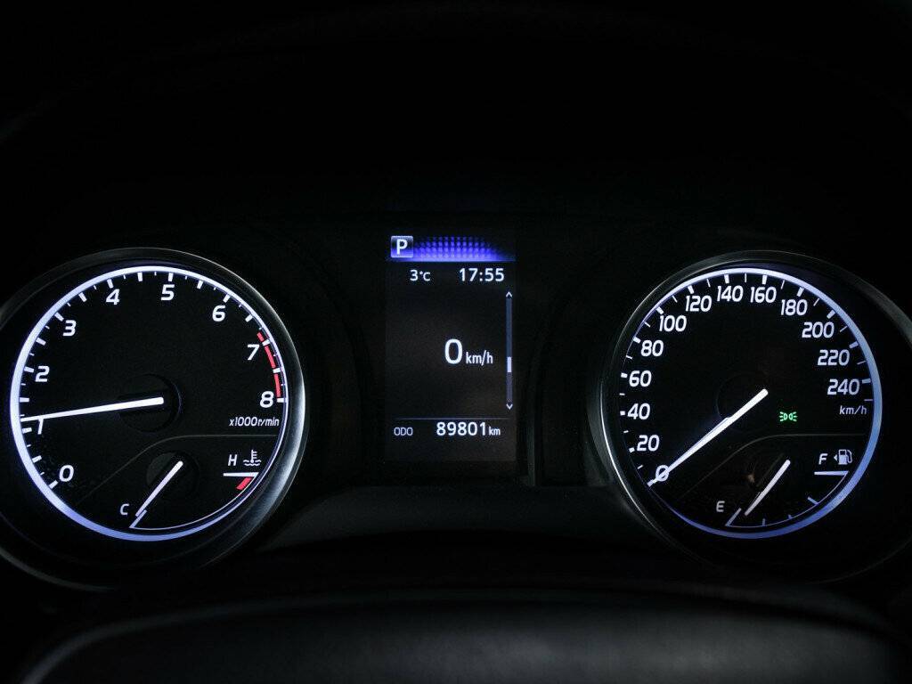 Купить Toyota Camry с пробегом. Фото: #9