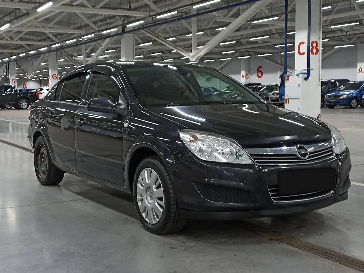 Купить Opel Astra с пробегом. Фото: #2
