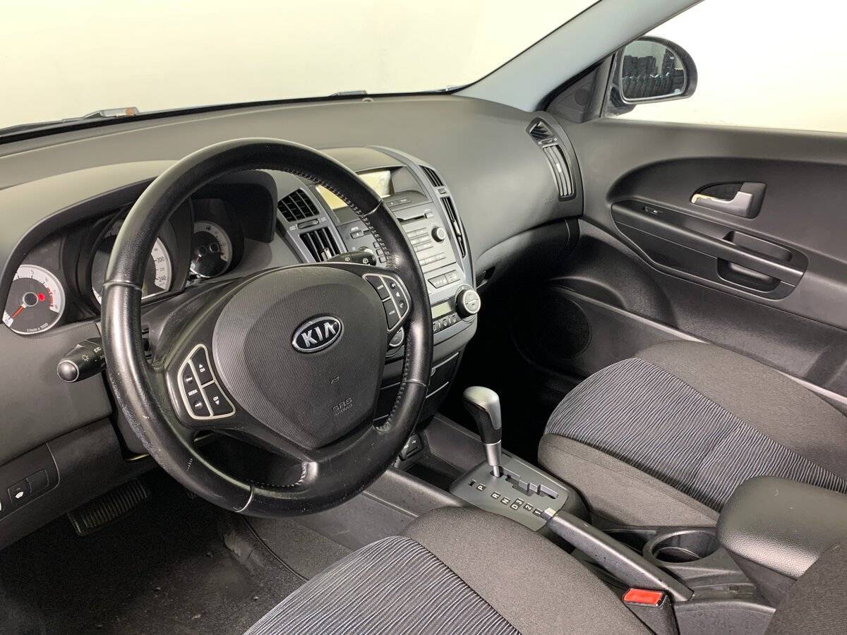 Купить Kia Ceed с пробегом. Фото: #10