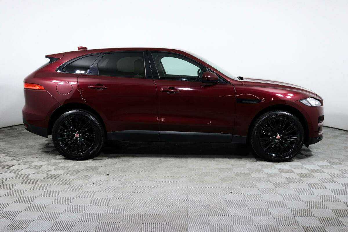 Купить Jaguar F-Pace с пробегом. Фото: #3