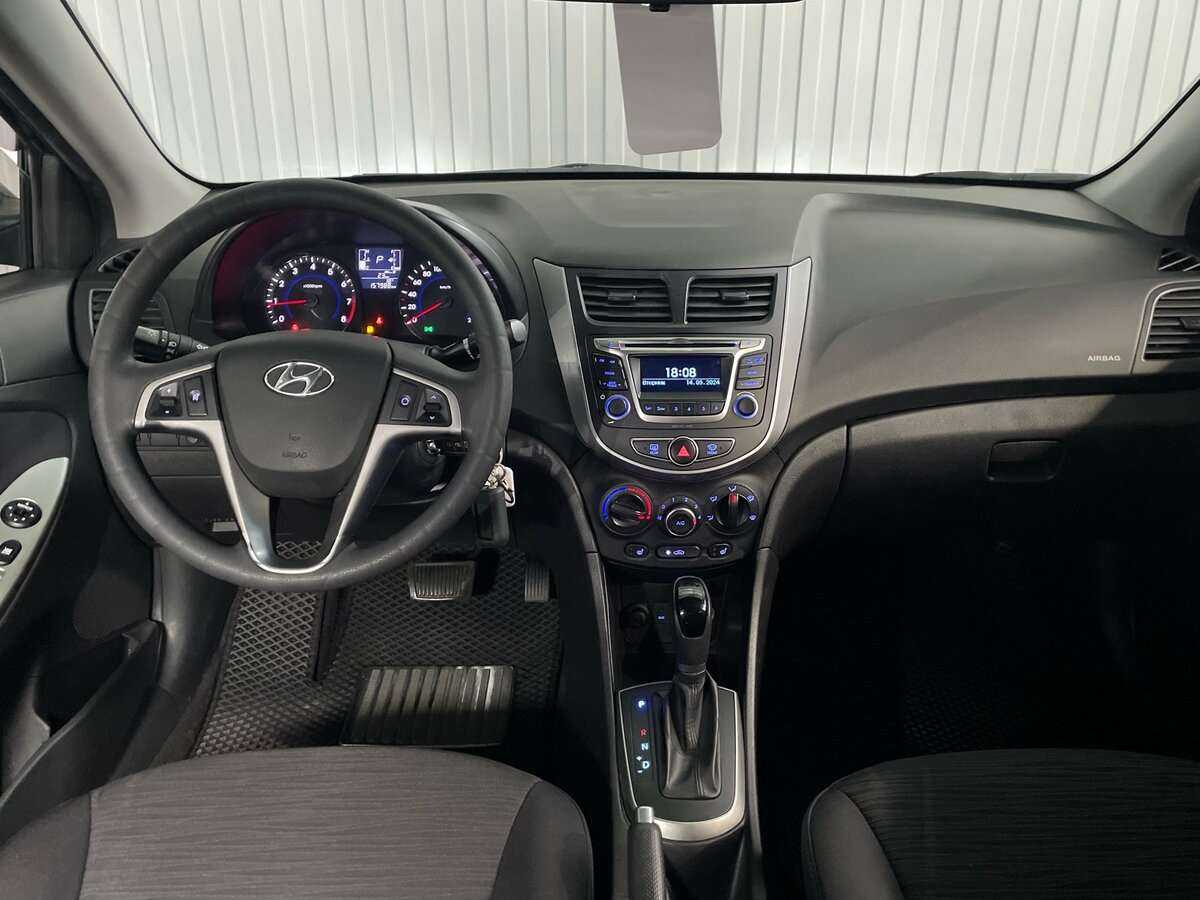 Купить Hyundai Solaris с пробегом. Фото: #8
